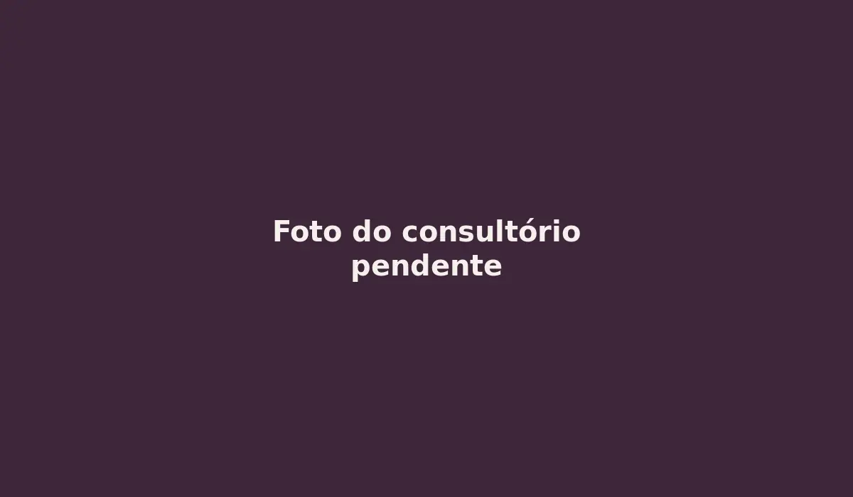 Ambiente do consultório: espaço de acolhimento e materiais de trabalho